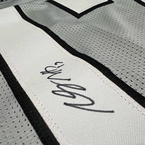 Devonte Adam’s autographed jersey beckett certified autograph - Picture 5 of 6